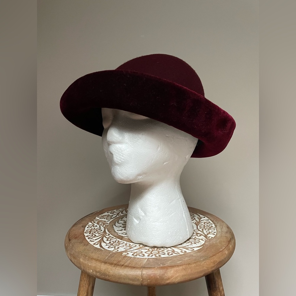 Elegant Burgundy Velvet Hat